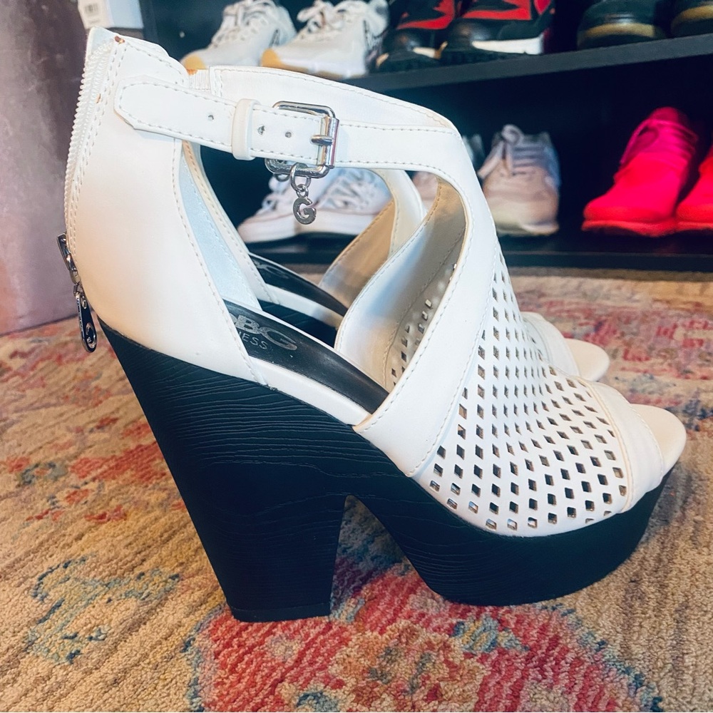 Guess Sandals